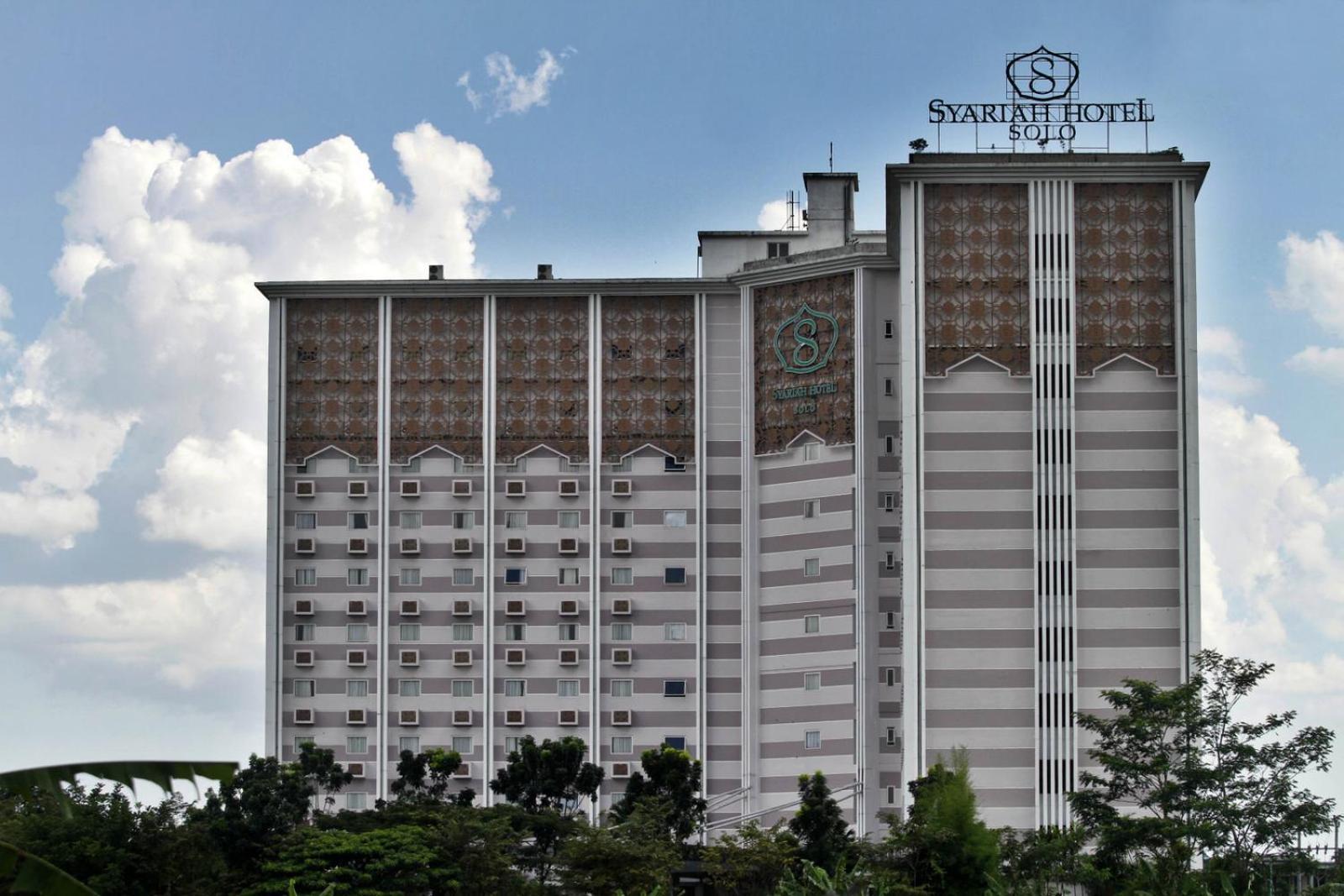 Lorin Syariah Solo Hotel Exterior photo