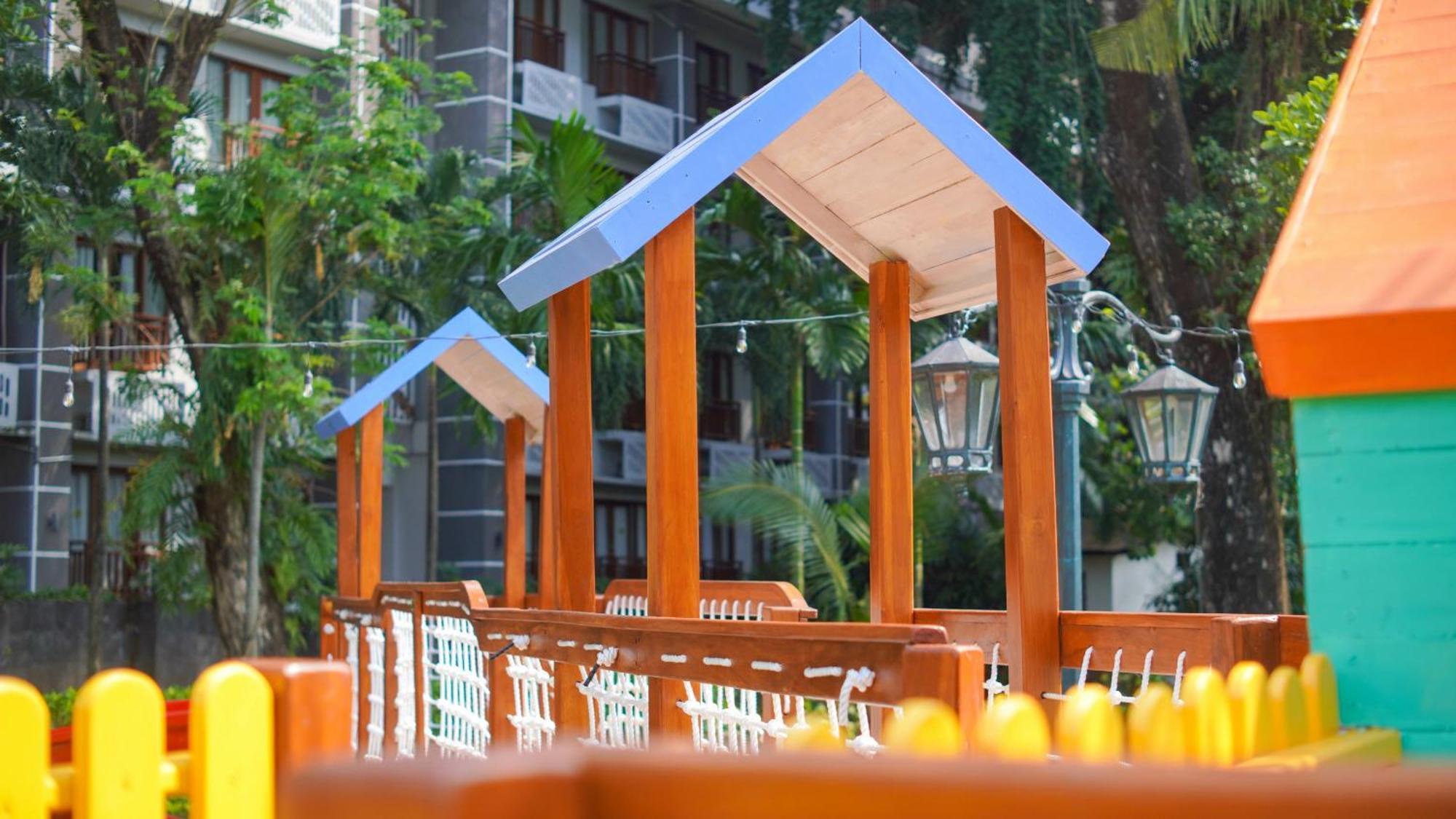 Lorin Syariah Solo Hotel Exterior photo