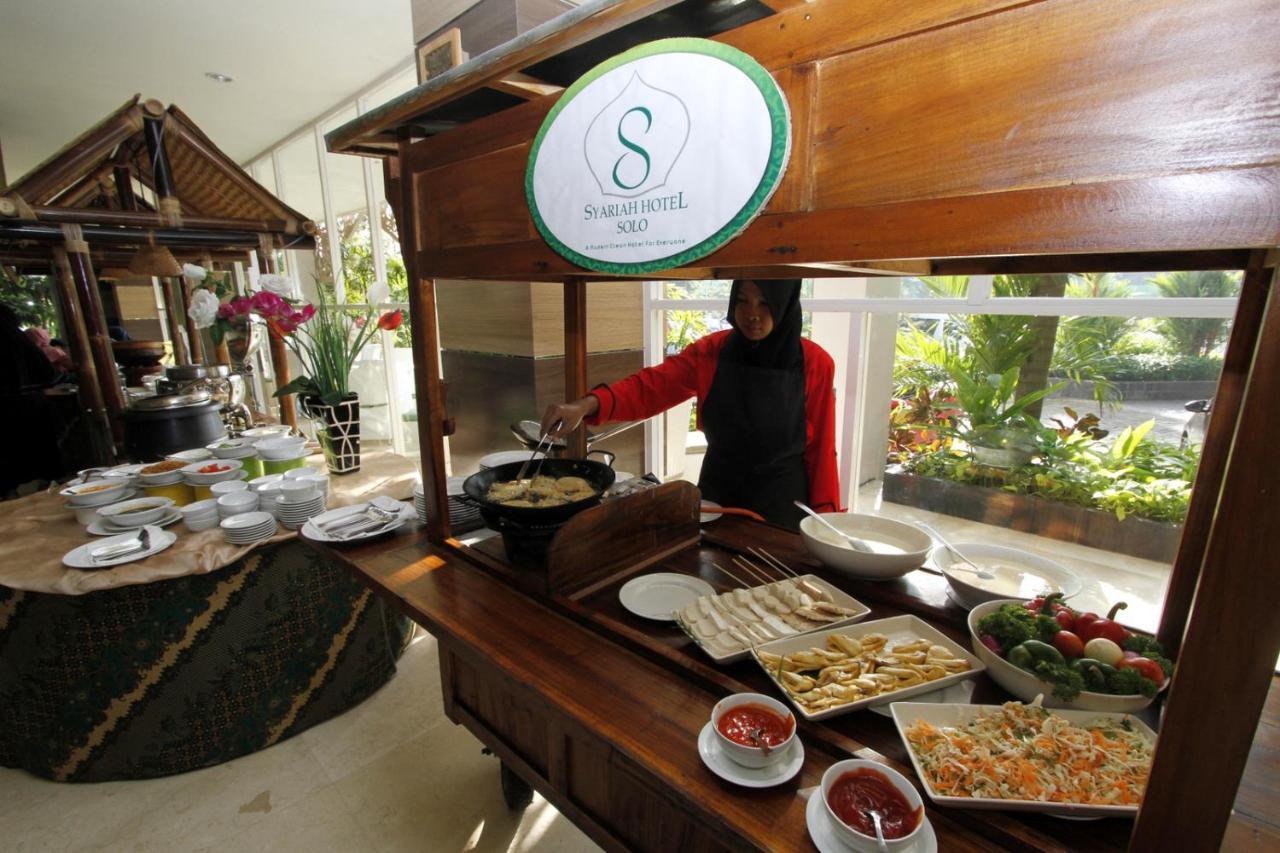 Lorin Syariah Solo Hotel Exterior photo